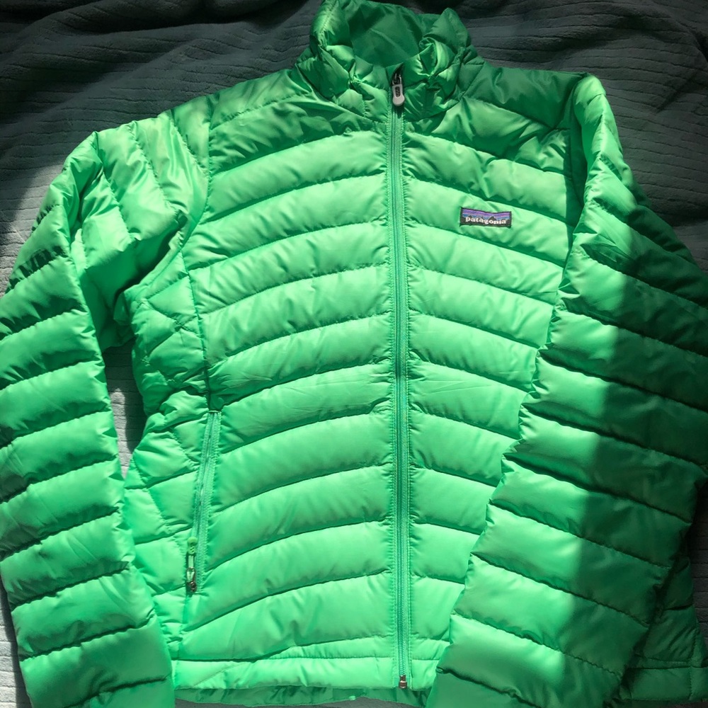 Patagonia woman’s down sweater size S